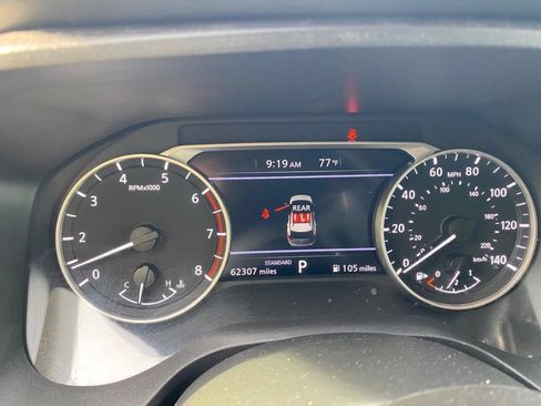 Used 2024 Nissan Rogue S FWD image 21