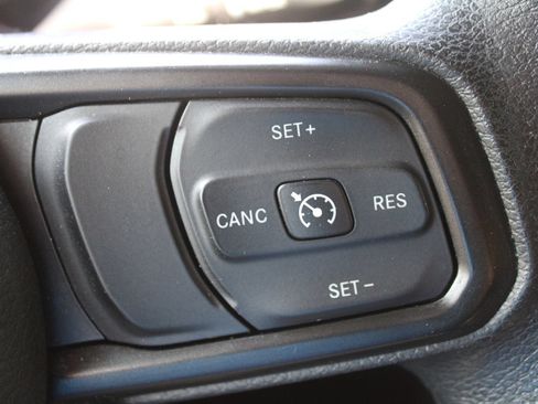 Used 2021 Jeep Wrangler Sport AWD/4WD image 23