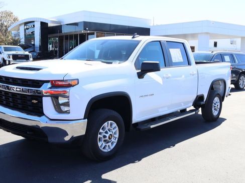 Used 2022 Chevrolet Silverado 2500 LT image 4