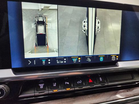 Used 2024 Chevrolet Silverado 3500 LTZ w/ LTZ Convenience Package image 20