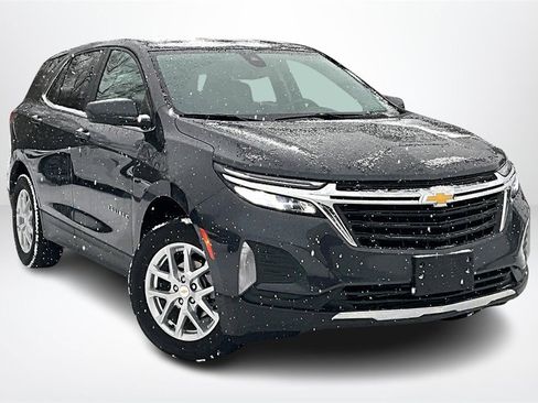 Used 2022 Chevrolet Equinox LT image 3