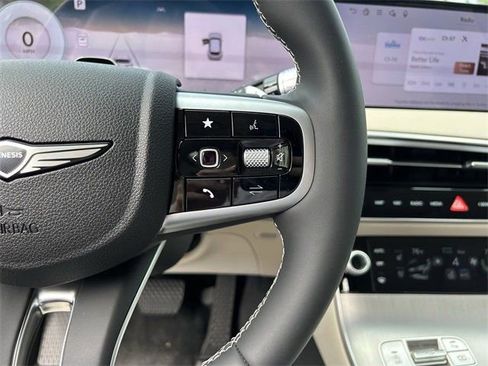 Used 2026 Genesis GV70 2.5T Advanced AWD/4WD image 29