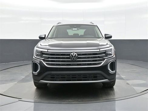 New 2026 Volkswagen Atlas SE image 2