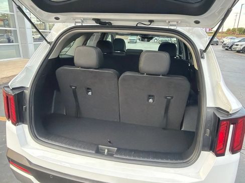 Used 2026 Kia Sorento S w/ S Panoramic Sunroof Package FWD image 14