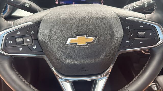Used 2025 Chevrolet Trax LT w/ LT Convenience Package FWD image 16
