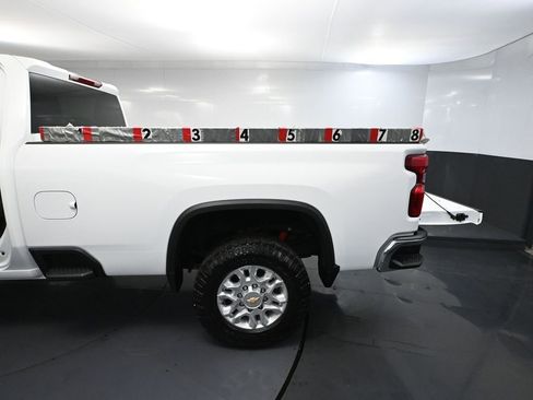Used 2024 Chevrolet Silverado 3500 LT image 38