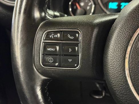 Used 2012 Jeep Wrangler Unlimited Rubicon w/ Connectivity Group image 11