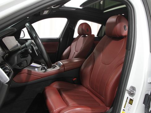 Certified 2022 BMW X6 xDrive40i w/ M Sport Package image 5