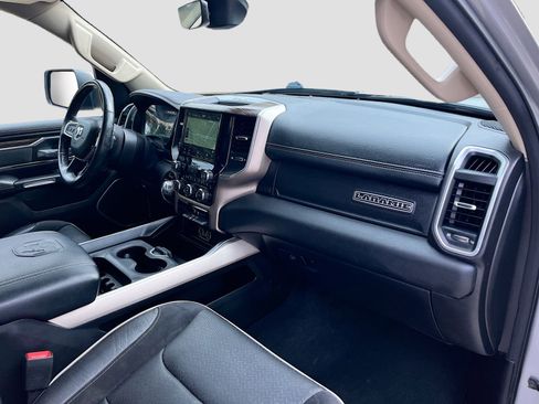 Used 2020 RAM 1500 Laramie AWD/4WD image 30
