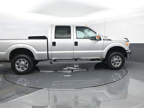 Used 2014 Ford F250 XLT w/ XLT Premium Package image 4