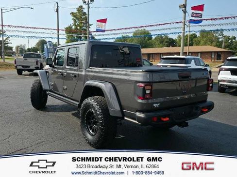 Used 2024 Jeep Gladiator Mojave AWD/4WD image 7