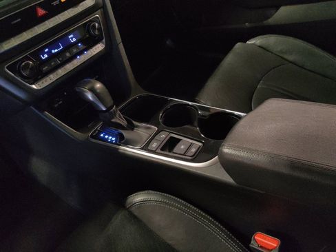 Used 2018 Hyundai Sonata Limited w/ Ultimate Package 07 image 26