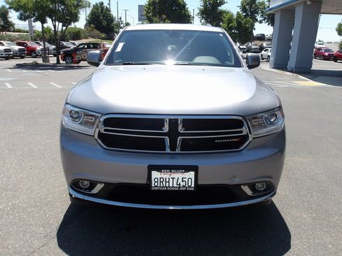 Used 2019 Dodge Durango SXT image 3