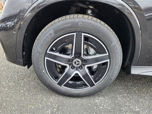 Certified 2025 Mercedes-Benz GLC 300 4MATIC image 16