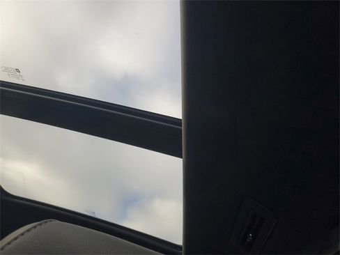 Certified 2024 Cadillac XT6 Luxury w/ LPO, Floor Liner Package image 28