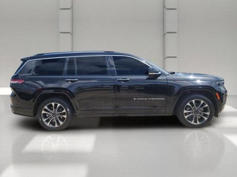 Used 2023 Jeep Grand Cherokee L Overland w/ Rear Seat Video Group I AWD/4WD image 4