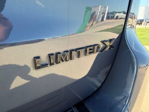 Used 2021 Jeep Grand Cherokee Limited X RWD image 12