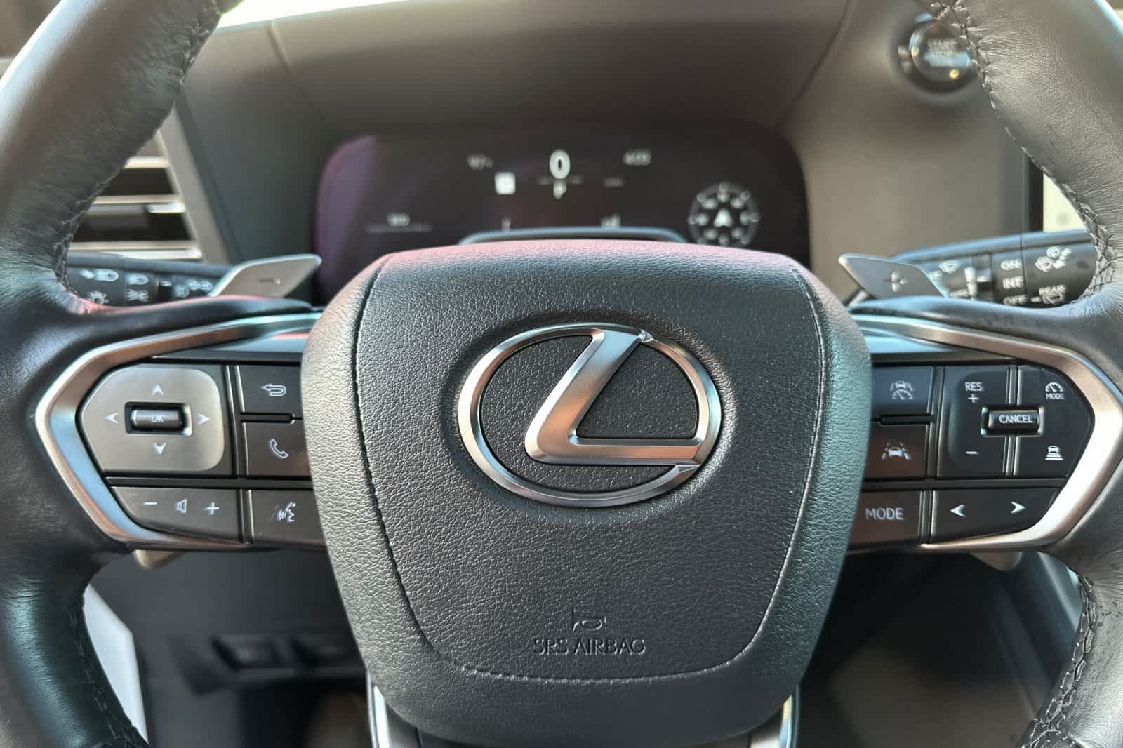 Used 2025 Lexus GX 550 w/ Cold Area Package AWD/4WD image 30