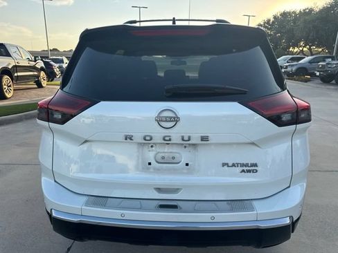 Used 2026 Nissan Rogue Platinum w/ Platinum Premium Package AWD/4WD image 4
