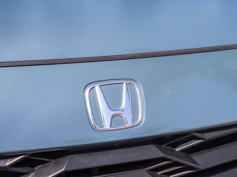 Used 2024 Honda HR-V Sport image 4