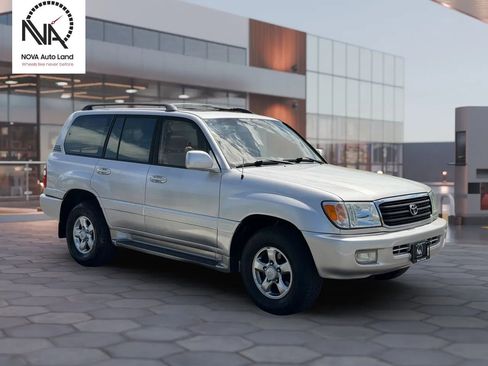 Used 2002 Toyota Land Cruiser image 2