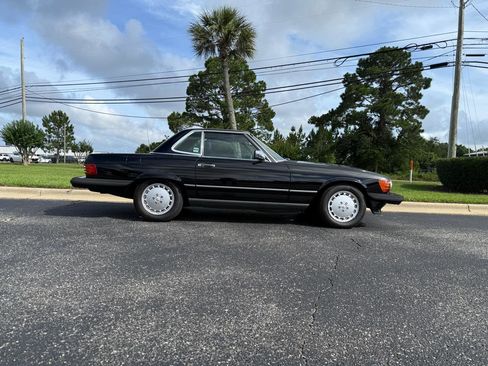 Used 1989 Mercedes-Benz 560 SL image 5
