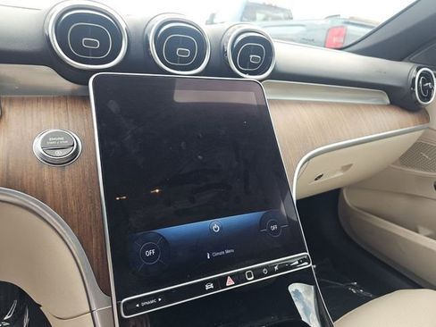 Used 2022 Mercedes-Benz C 300 4MATIC Sedan image 3