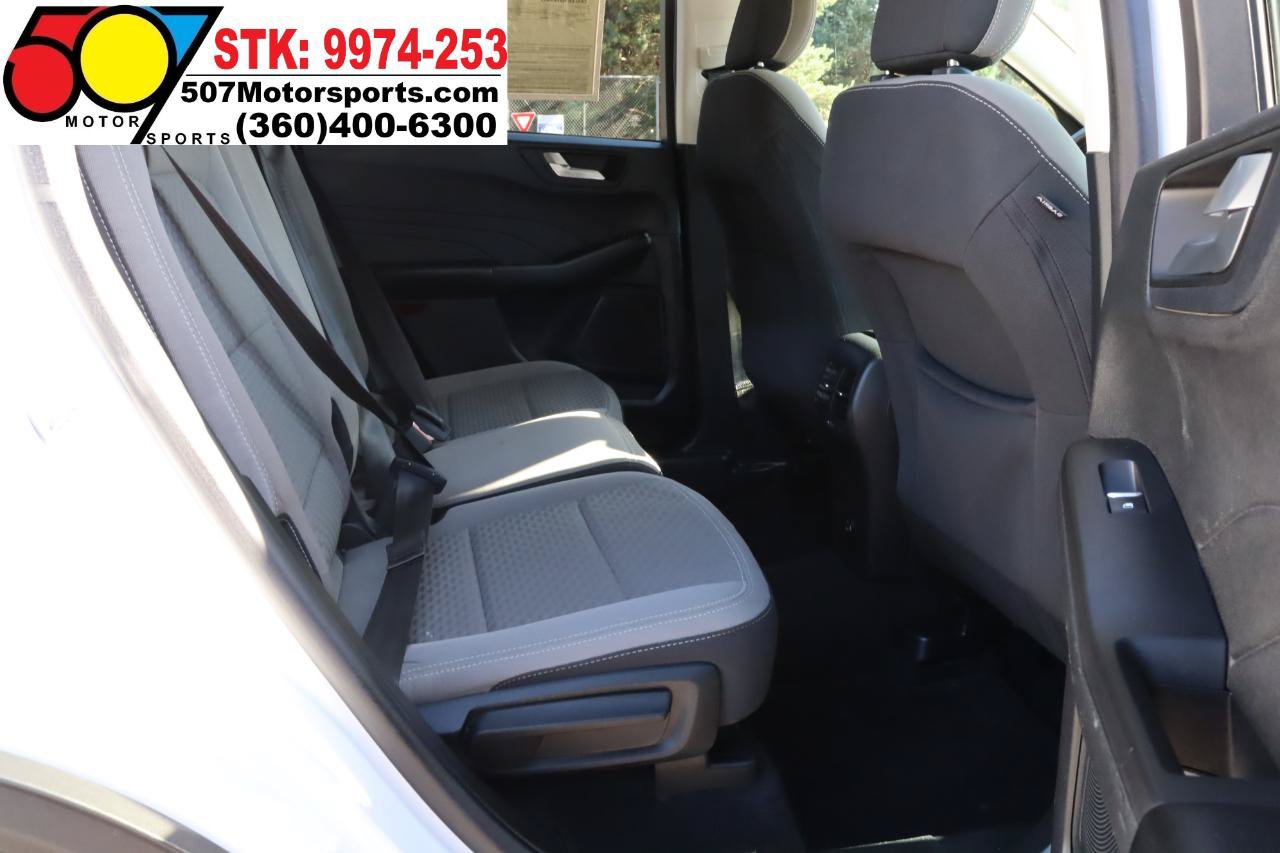 Used 2021 Ford Escape SE w/ SE Sport Appearance Package AWD/4WD image 17