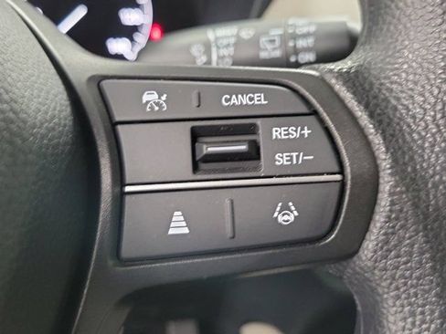 Certified 2025 Honda HR-V LX image 27