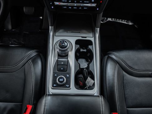 Used 2020 Ford Explorer ST w/ ST Street Pack image 35