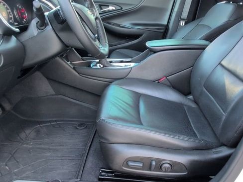 Used 2022 Chevrolet Malibu Premier image 11
