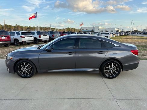 Certified 2019 Honda Accord EX image 5