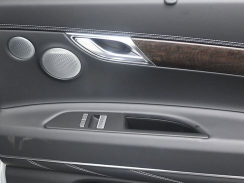 New 2025 Genesis GV80 2.5T Prestige image 14