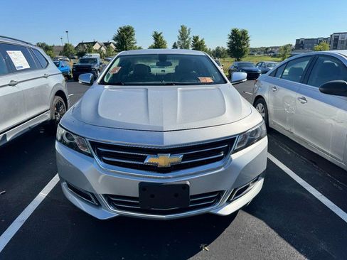 Used 2018 Chevrolet Impala Premier FWD image 2