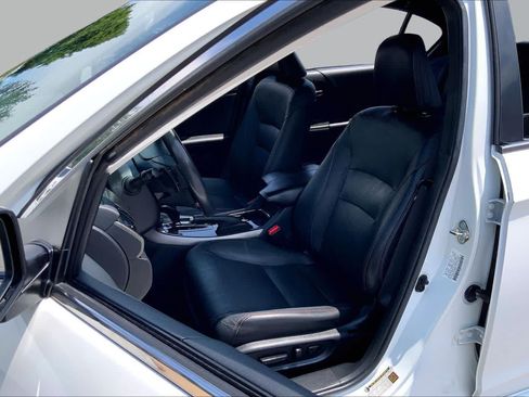 Used 2017 Honda Accord Sport Special Edition image 7