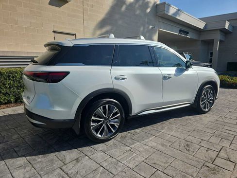 Certified 2026 INFINITI QX60 Luxe w/ Cargo Package FWD image 3