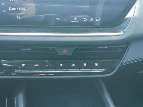 Used 2025 Buick Envision Sport Touring AWD/4WD image 25