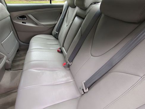 Used 2009 Toyota Camry LE FWD image 28