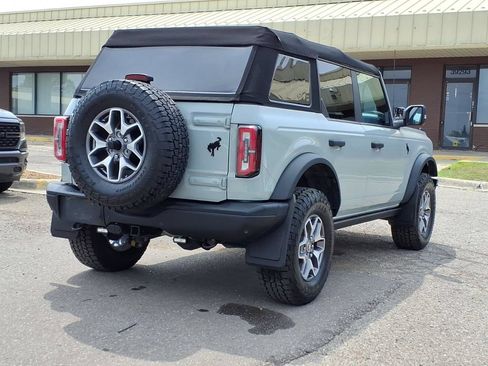 Used 2023 Ford Bronco Badlands AWD/4WD image 5