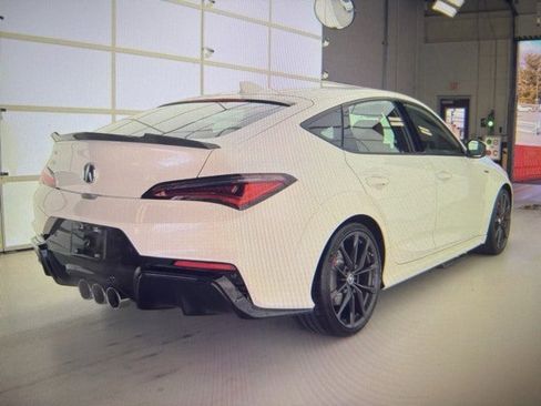 Used 2025 Acura Integra Type S image 3