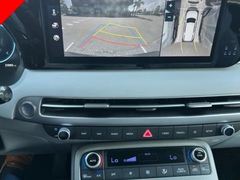 Used 2024 Hyundai Palisade SEL w/ Premium Package FWD image 12