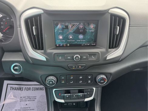 Used 2022 GMC Terrain SLE FWD image 18