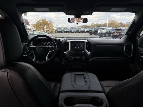 Used 2021 Chevrolet Silverado 1500 LT Trail Boss w/ Convenience Package II image 21