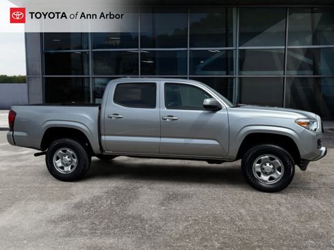 Used 2023 Toyota Tacoma SR AWD/4WD image 11
