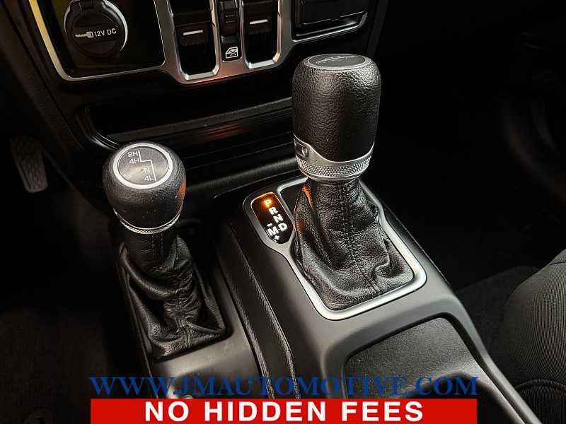 Used 2022 Jeep Gladiator Sport AWD/4WD image 34