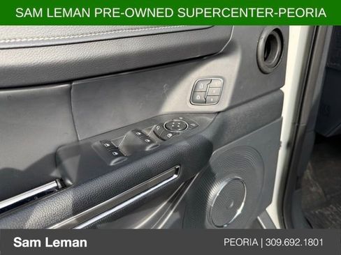 Used 2022 Ford Expedition XLT image 9