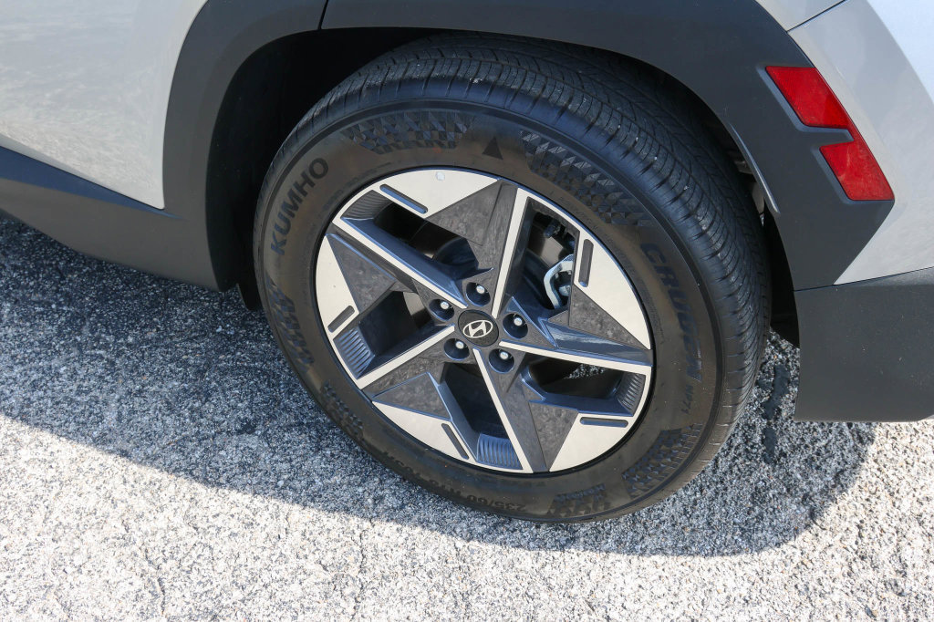 Used 2026 Hyundai Tucson SEL Plus FWD image 7