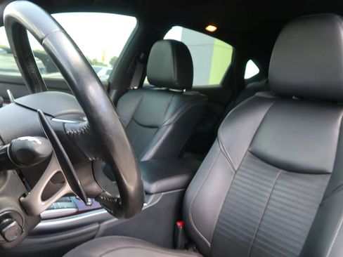 Used 2019 INFINITI Q70 Luxe w/ Sport Package RWD image 20