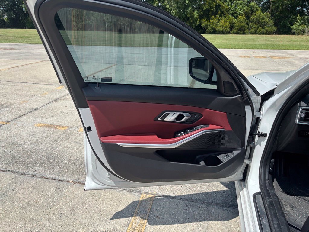 Used 2022 BMW 330i Sedan w/ Premium Package RWD image 9