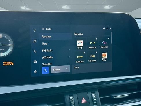 Certified 2025 Lexus ES 350 w/ Premium Package FWD image 20